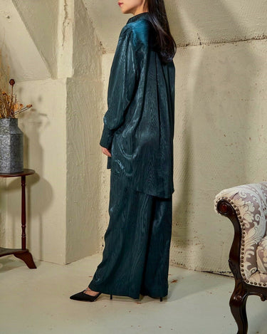 Holzweiler（ホルツワイラー）のパンツセットアップ結婚式やパーティーにぴったりのレンタルアイテム。