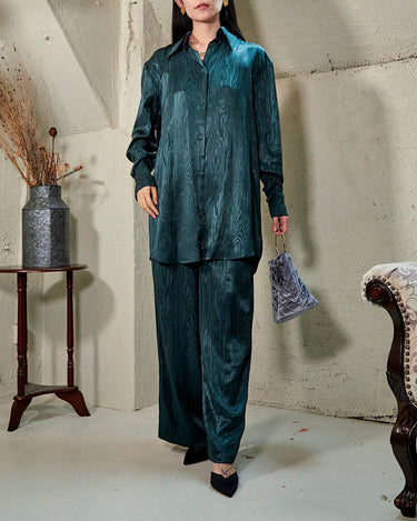 Holzweiler（ホルツワイラー）のパンツセットアップ結婚式やパーティーにぴったりのレンタルアイテム。