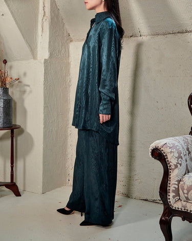 Holzweiler（ホルツワイラー）のパンツセットアップ結婚式やパーティーにぴったりのレンタルアイテム。