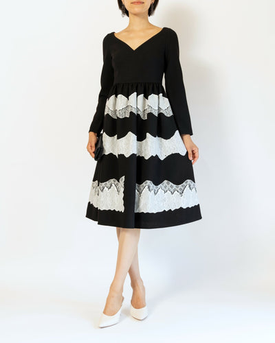 Huishan Zhang（フーシャン ツァン）のミディドレス結婚式やパーティーにぴったりのレンタルアイテム。