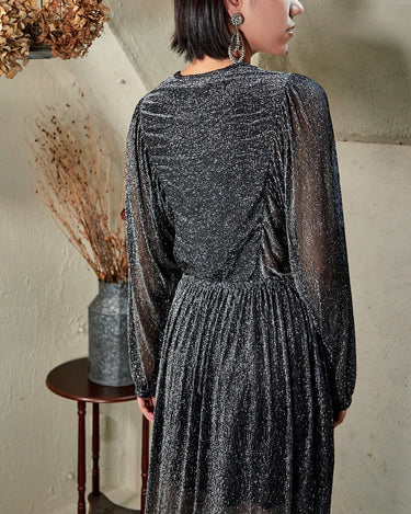 Iro（イロ）のロングドレス結婚式やパーティーにぴったりのレンタルアイテム。