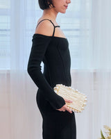Jacquemus（ジャックムス）のミディドレス結婚式やパーティーにぴったりのレンタルアイテム。