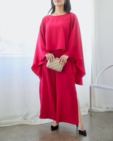 Black Halo（ブラック ヘイロー）のパンツセットアップ結婚式やパーティーにぴったりのレンタルアイテム。