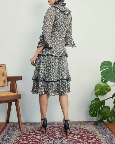 Mikael Aghal（ミカエル アグハール）のミディドレス結婚式やパーティーにぴったりのレンタルアイテム。