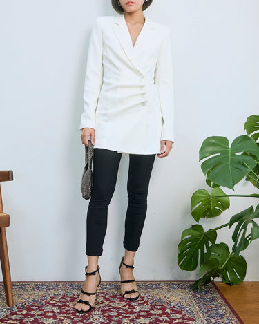 Nicholas（ニコラス）のドレスジャケット結婚式やパーティーにぴったりのレンタルアイテム。