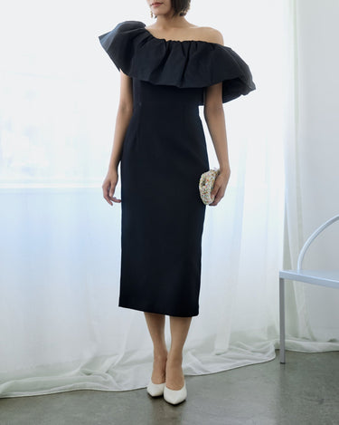 Rebecca Vallance（レベッカ ヴァランス）のミディドレス結婚式やパーティーにぴったりのレンタルアイテム。