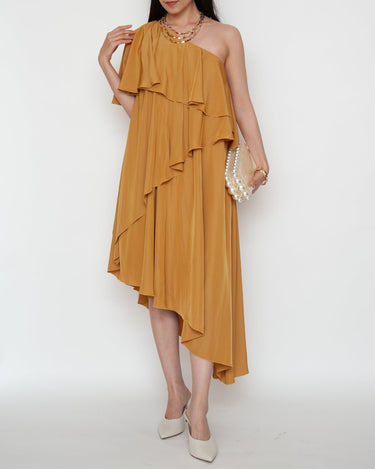 Lanvin（ランバン）のミディドレス結婚式やパーティーにぴったりのレンタルアイテム。