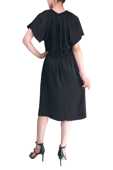 Lanvin（ランバン）のミディドレス結婚式やパーティーにぴったりのレンタルアイテム。