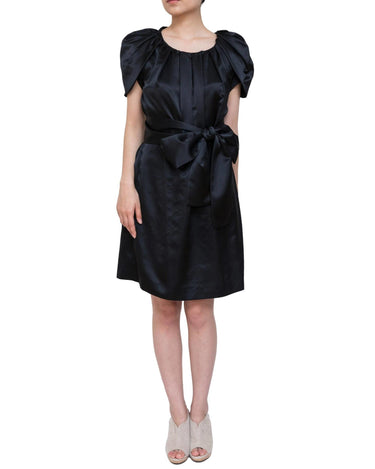 Lanvin en Bleu（ランバン オン ブルー）のひざ丈ドレス結婚式やパーティーにぴったりのレンタルアイテム。