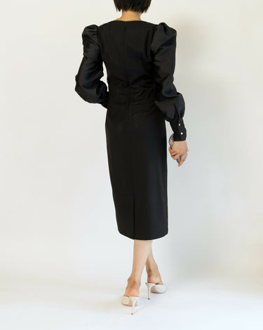 L'autre chose（ロートレ ショーズ）のミディドレス結婚式やパーティーにぴったりのレンタルアイテム。