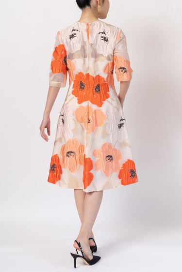 Lela Rose （レラ ローズ）のミディドレス結婚式やパーティーにぴったりのレンタルアイテム。