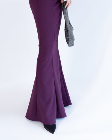 Likely（ライクリー）のロングドレス結婚式やパーティーにぴったりのレンタルアイテム。