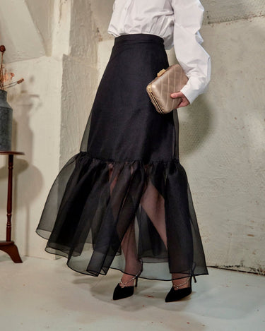 LIU•JO（リュー ジョー）のクラッチ結婚式やパーティーにぴったりのレンタルアイテム。