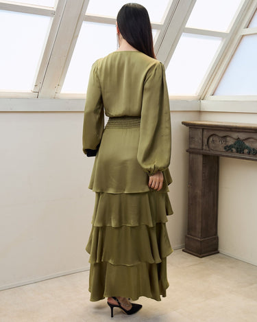 レンタルドレス ｜Maje（マージュ）｜サテンティアード フィッシュテールドレス｜結婚式・二次会・パーティー