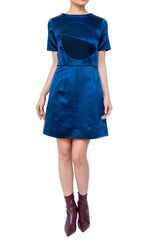 Marc by Marc Jacobs（マーク バイ マーク ジェイコブス）のミニドレス結婚式やパーティーにぴったりのレンタルアイテム。