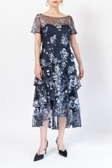 Marchesa Notte（マルケッサ ノッテ）のミディドレス結婚式やパーティーにぴったりのレンタルアイテム。