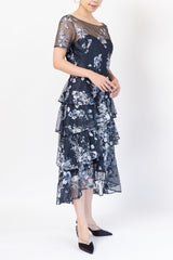 Marchesa Notte（マルケッサ ノッテ）のミディドレス結婚式やパーティーにぴったりのレンタルアイテム。