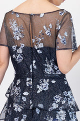 Marchesa Notte（マルケッサ ノッテ）のミディドレス結婚式やパーティーにぴったりのレンタルアイテム。