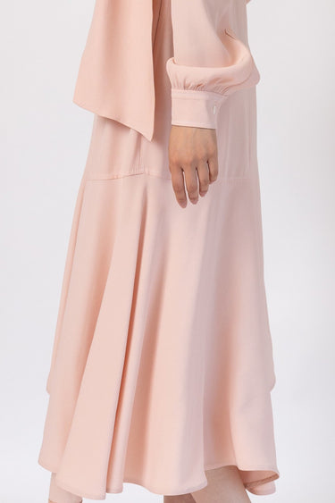 Marni（マルニ）のミディドレス結婚式やパーティーにぴったりのレンタルアイテム。