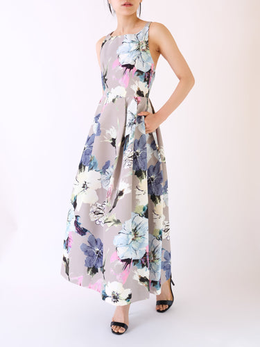 Milly（ミリー）のロングドレス結婚式やパーティーにぴったりのレンタルアイテム。