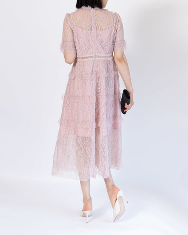 Miuco（ミュウコ）のミディドレス結婚式やパーティーにぴったりのレンタルアイテム。