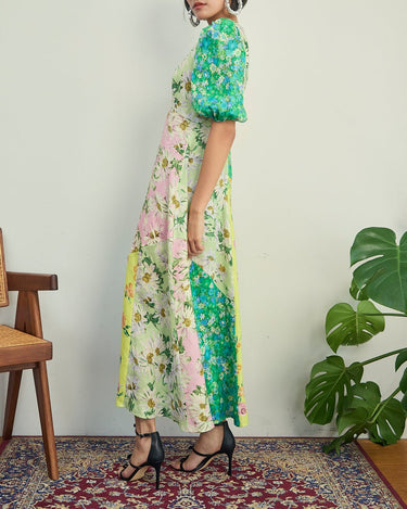 Alémais（アレメ）のロングドレス結婚式やパーティーにぴったりのレンタルアイテム。