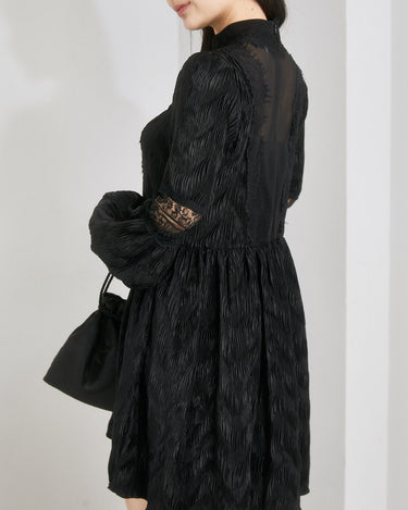 Ganni（ガニー）のミニドレス結婚式やパーティーにぴったりのレンタルアイテム。