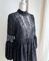 Ganni（ガニー）のミニドレス結婚式やパーティーにぴったりのレンタルアイテム。