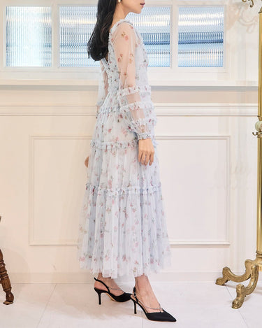 Needle & Thread（ニードル アンド スレッド）のロングドレス結婚式やパーティーにぴったりのレンタルアイテム。