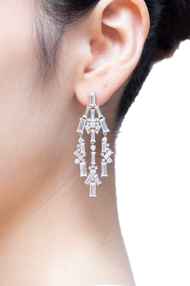 Noir Jewelry（ノワール ジュエリー）のピアス結婚式やパーティーにぴったりのレンタルアイテム。