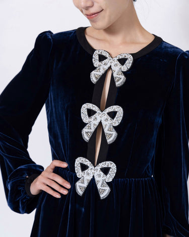 Saloni（サローニ）のミニドレス結婚式やパーティーにぴったりのレンタルアイテム。