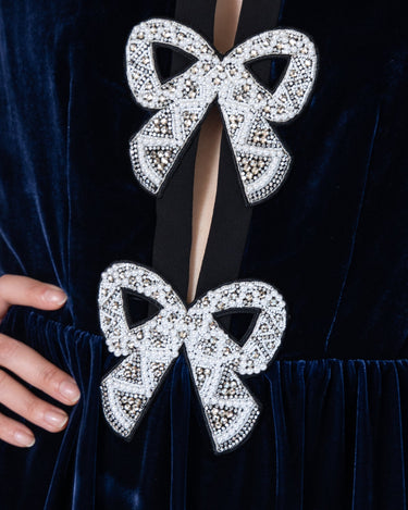 Saloni（サローニ）のミニドレス結婚式やパーティーにぴったりのレンタルアイテム。