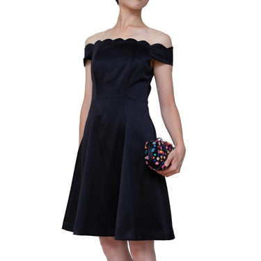 Santi（サンティ）のクラッチ結婚式やパーティーにぴったりのレンタルアイテム。