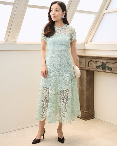 Self-Portrait（セルフ・ポートレート）のドレス結婚式やパーティーにぴったりのレンタルアイテム。