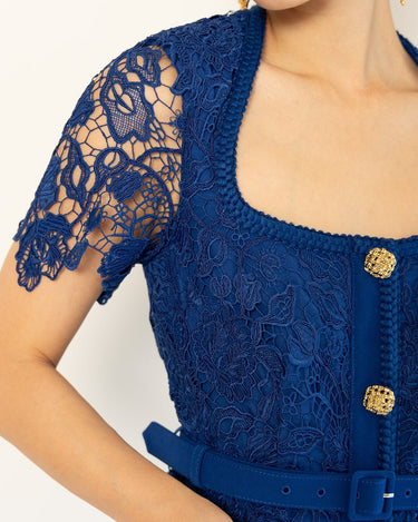 Self - Portrait（セルフ・ポートレート）のミディドレス結婚式やパーティーにぴったりのレンタルアイテム。