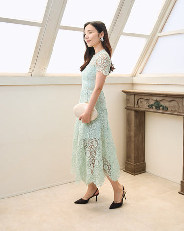 Self-Portrait（セルフ・ポートレート）のドレス結婚式やパーティーにぴったりのレンタルアイテム。