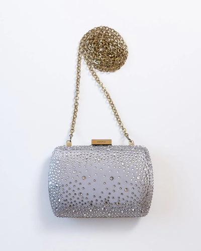 Serpui（セルプイ）のクラッチ結婚式やパーティーにぴったりのレンタルアイテム。