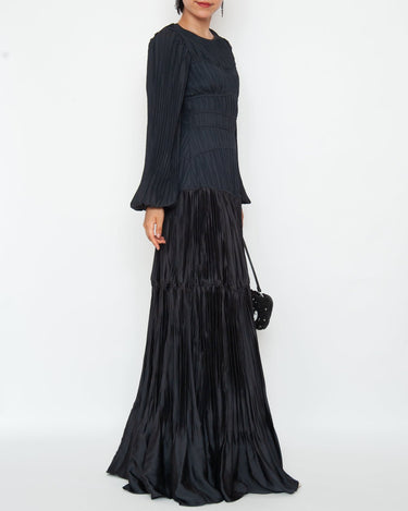 Simkhai（シンカイ）のロングドレス結婚式やパーティーにぴったりのレンタルアイテム。