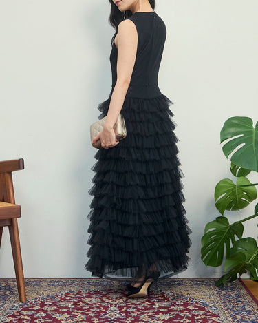 Molly Goddard（モリー ゴダード）のロングドレス結婚式やパーティーにぴったりのレンタルアイテム。