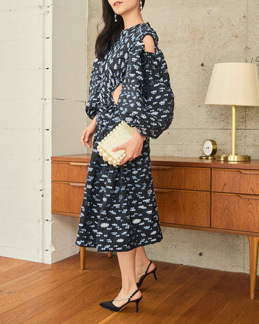 Cecilie Bahnsen（セシリー バンセン）のミディドレス結婚式やパーティーにぴったりのレンタルアイテム。