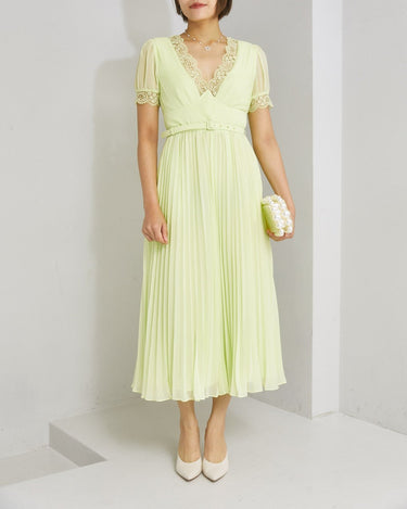 Self - Portrait（セルフ・ポートレート）のロングドレス結婚式やパーティーにぴったりのレンタルアイテム。