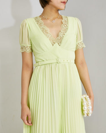 Self - Portrait（セルフ・ポートレート）のロングドレス結婚式やパーティーにぴったりのレンタルアイテム。