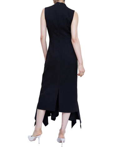 Solace London（ソレイス ロンドン）のミディドレス結婚式やパーティーにぴったりのレンタルアイテム。