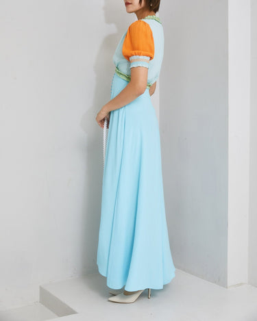 Saloni（サローニ）のロングドレス結婚式やパーティーにぴったりのレンタルアイテム。