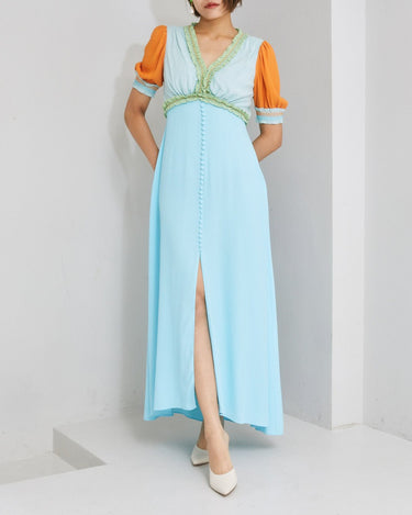 Saloni（サローニ）のロングドレス結婚式やパーティーにぴったりのレンタルアイテム。