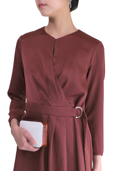 Ted Baker（テッド ベーカー）のミディドレス結婚式やパーティーにぴったりのレンタルアイテム。