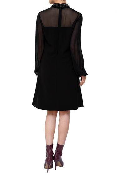 Ted Baker（テッド ベーカー）のミニドレス結婚式やパーティーにぴったりのレンタルアイテム。