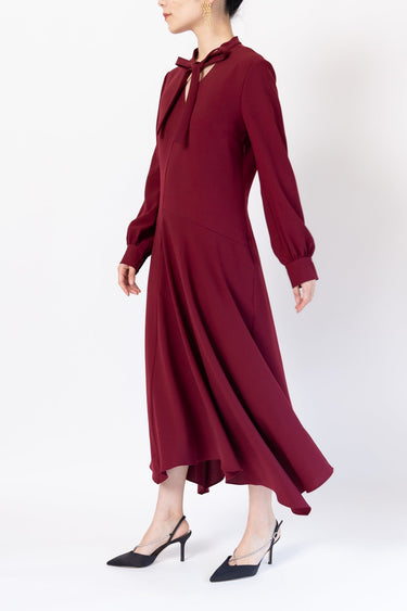 Theory（セオリー）のミディドレス結婚式やパーティーにぴったりのレンタルアイテム。