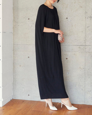 Toteme（トーテム）のロングドレス結婚式やパーティーにぴったりのレンタルアイテム。