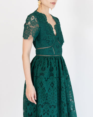 Self - Portrait（セルフ・ポートレート）のロングドレス結婚式やパーティーにぴったりのレンタルアイテム。